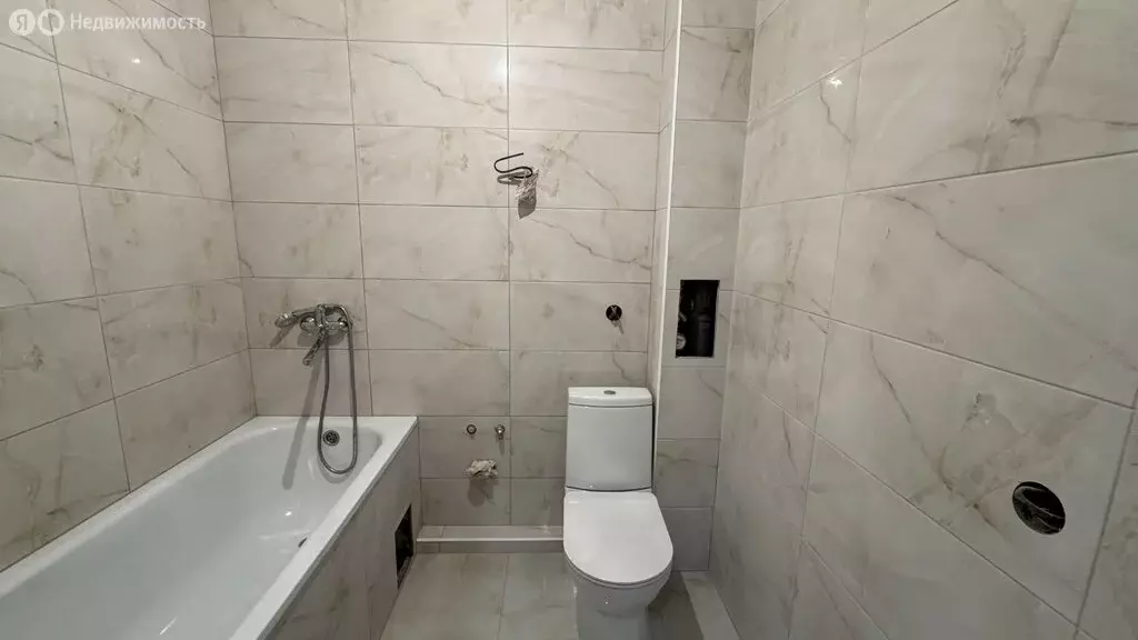 2-комнатная квартира: Владикавказ, улица Хадарцева, 41 (70 м) - Фото 1