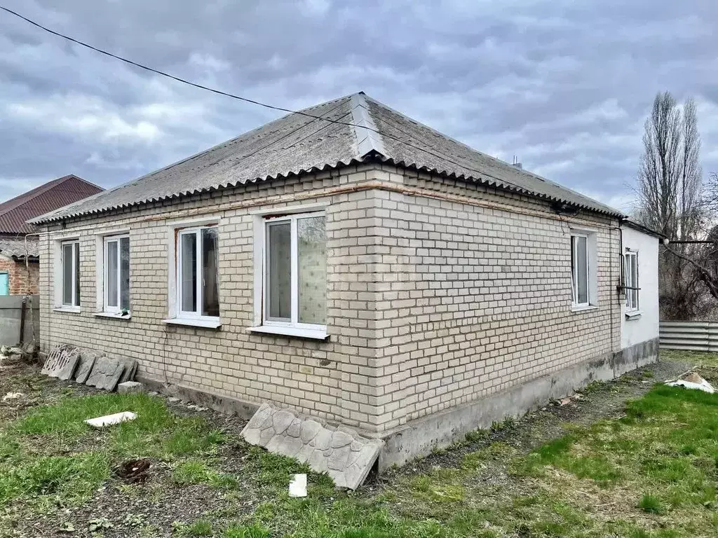 Дом в Белгородская область, Строитель Яковлевский городской округ, ... - Фото 0