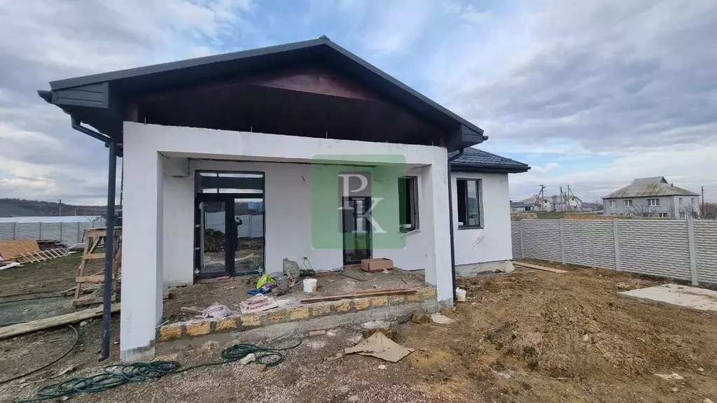 Дом в Крым, Симферопольский район, Добровское с/пос, с. Пионерское ул. ... - Фото 2