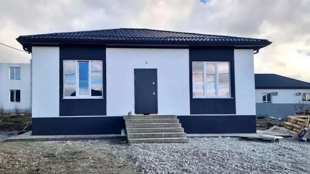 Дом в Краснодарский край, Новороссийск городской округ, Семигорский ... - Фото 1