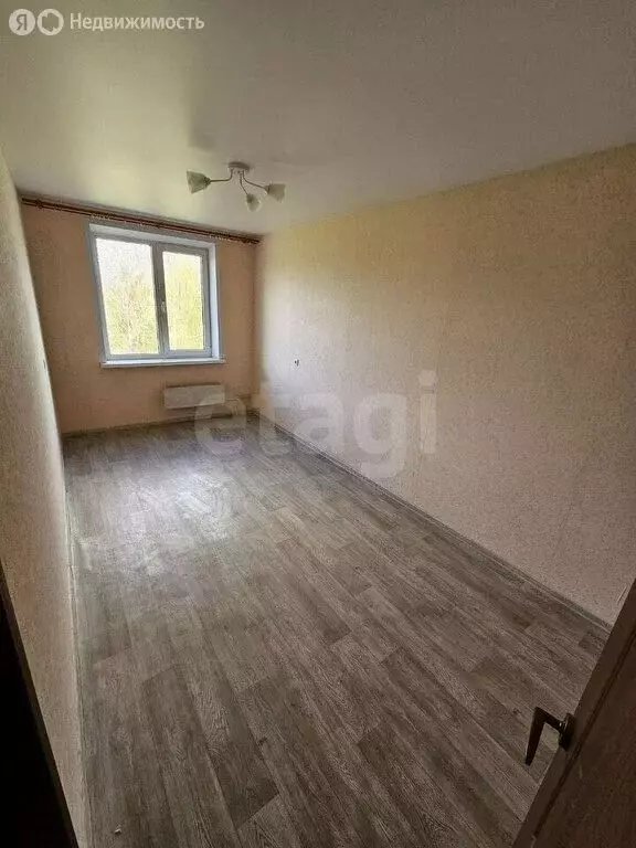 3-комнатная квартира: посёлок Заволжский, 25 (69.7 м) - Фото 1