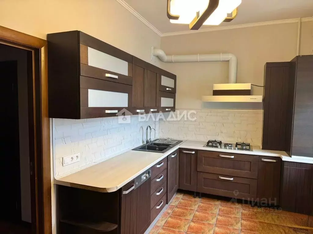 2-к кв. Белгородская область, Белгород ул. Лермонтова, 47а (100.0 м) - Фото 0