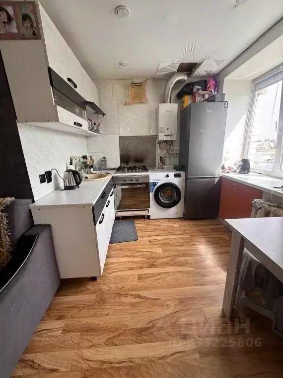 2-к кв. Татарстан, Зеленодольск ул. Космонавтов, 5 (41.7 м) - Фото 2
