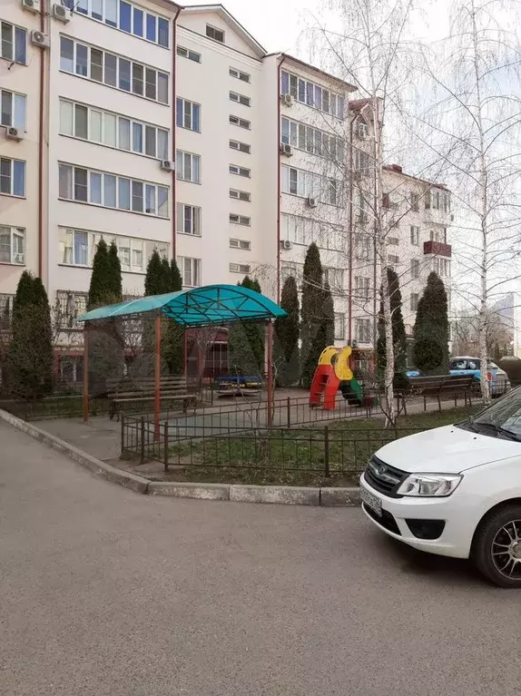 3-к. квартира, 90 м, 5/5 эт. - Фото 0