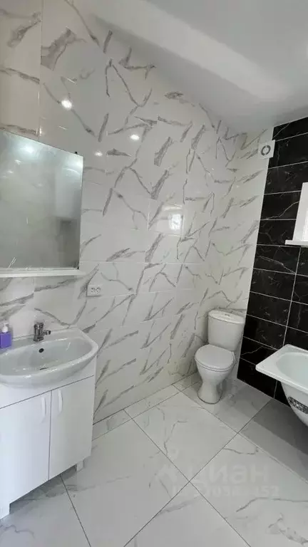 Дом в Иркутская область, Иркутский муниципальный округ, с. Хомутово ... - Фото 1