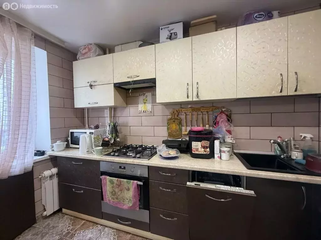 3-комнатная квартира: Волгоград, улица Менжинского, 11 (62.3 м) - Фото 0