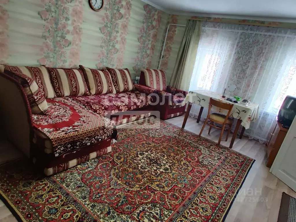 Дом в Курская область, Щигровский район, Защитенский сельсовет, с. ... - Фото 1