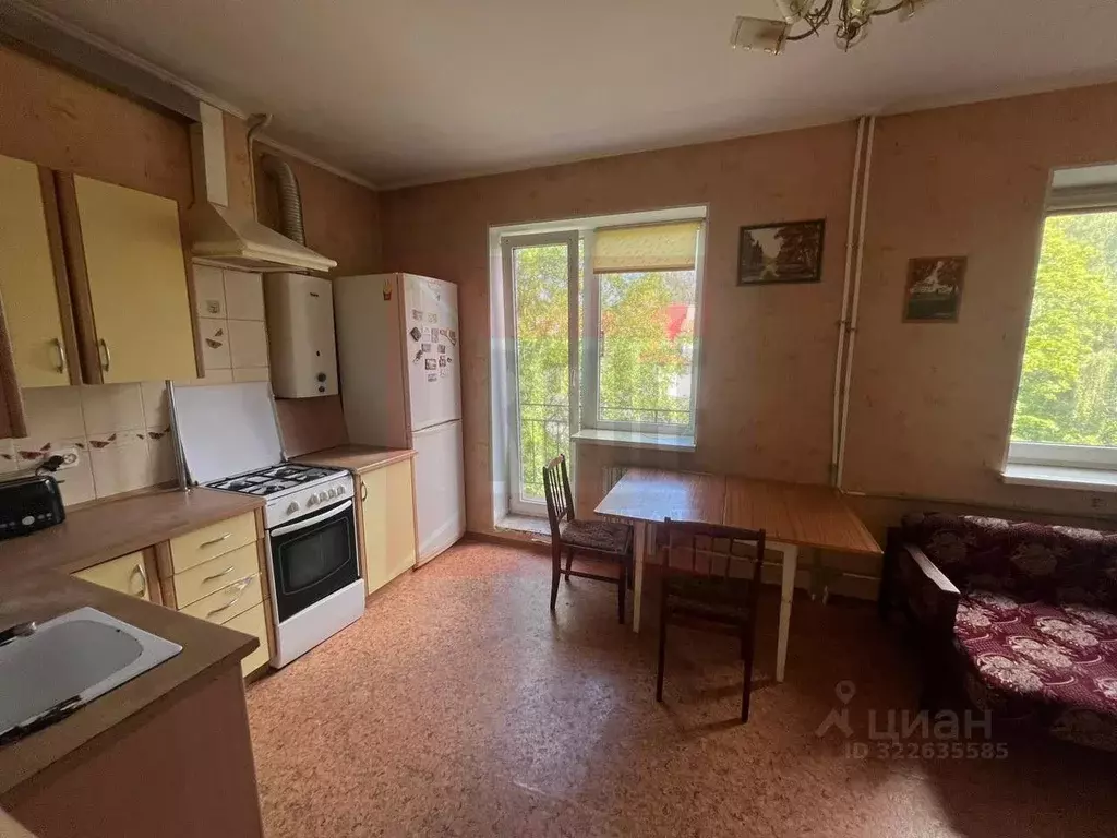 2-к кв. Калининградская область, Калининград ул. Радистов, 12 (54.0 м) - Фото 0