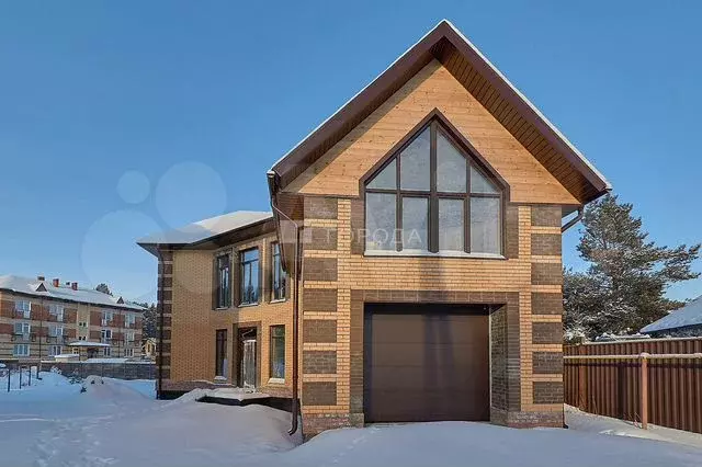 Дом 208 м на участке 10 сот. - Фото 0