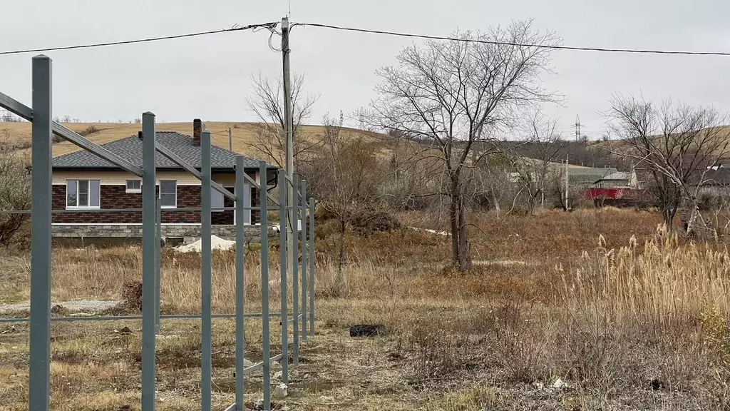 Участок в Волгоградская область, Волгоград ул. Деснянская (10.0 сот.) - Фото 0