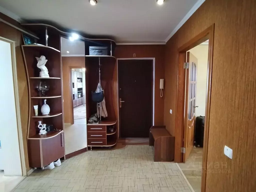 3-к кв. Брянская область, Жуковка пер. Первомайский, 10А (66.1 м) - Фото 1