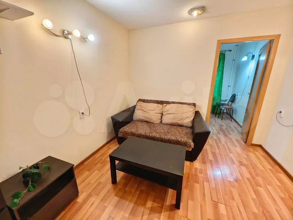 1-к. квартира, 40 м, 1/9 эт. - Фото 1