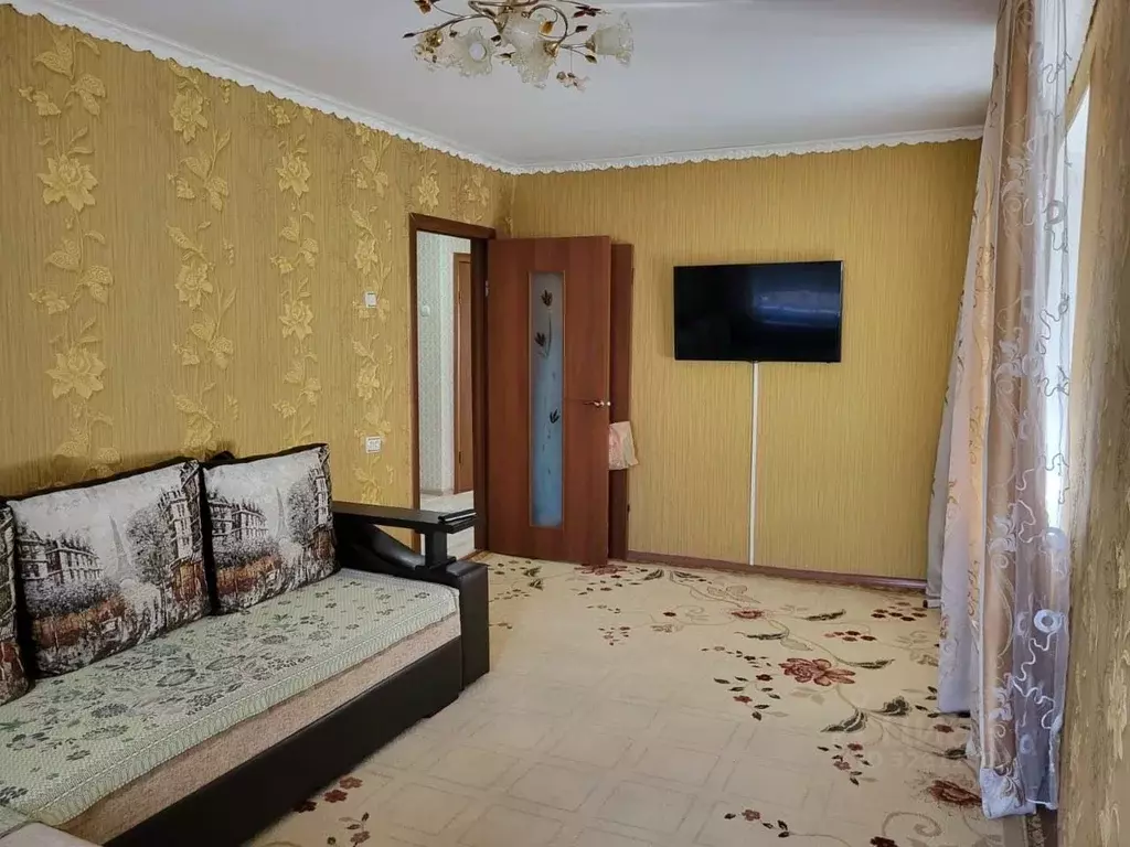 3-к кв. Ростовская область, Волгодонск Пионерская ул., 179 (61.6 м) - Фото 1