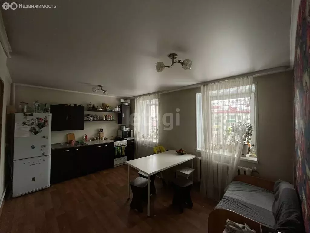 2-комнатная квартира: Горно-Алтайск, улица Григория Чорос-Гуркина, 60 ... - Фото 1