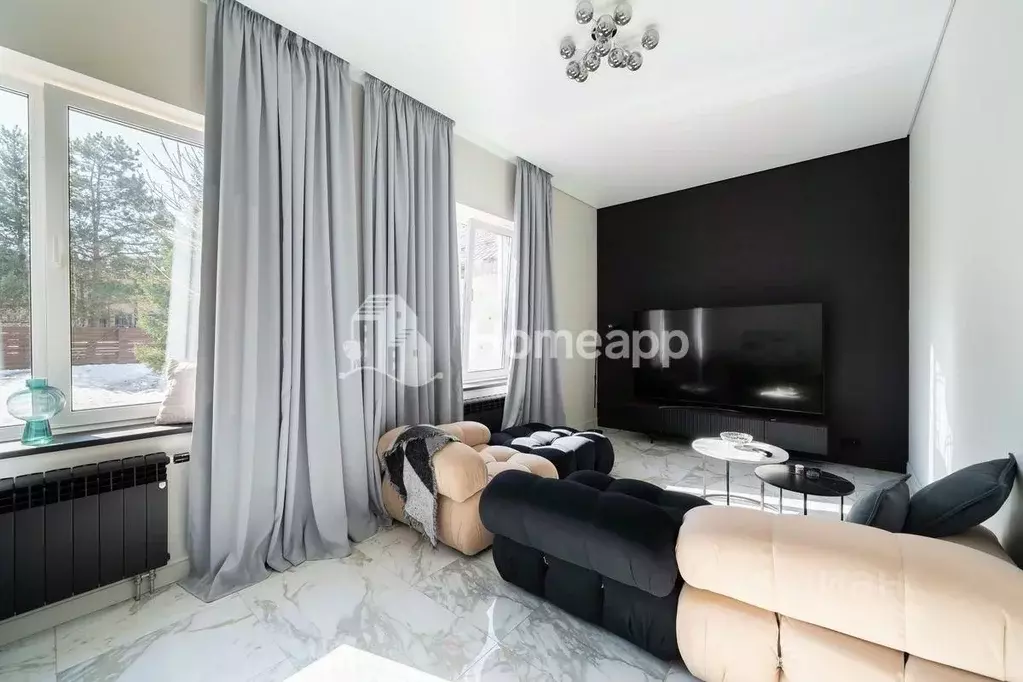 Коттедж в Москва д. Пучково, ул. Светлая Поляна, 19 (380 м) - Фото 1