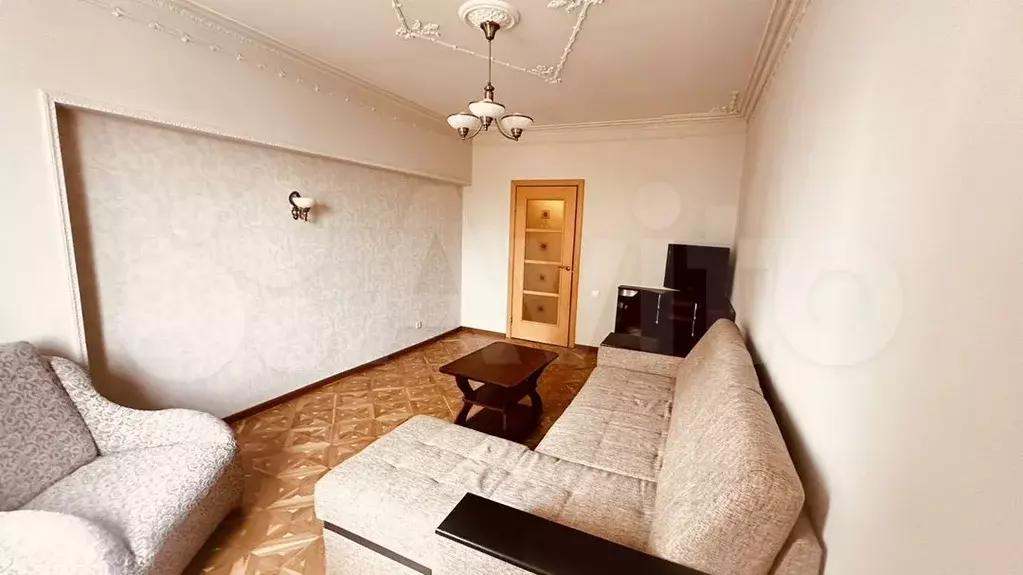 2-к. квартира, 60м, 5/15эт. - Фото 1