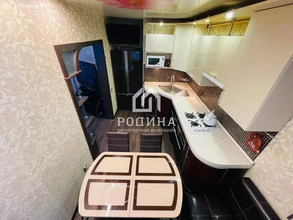 4-комнатная квартира: Комсомольск-на-Амуре, Интернациональный ... - Фото 1