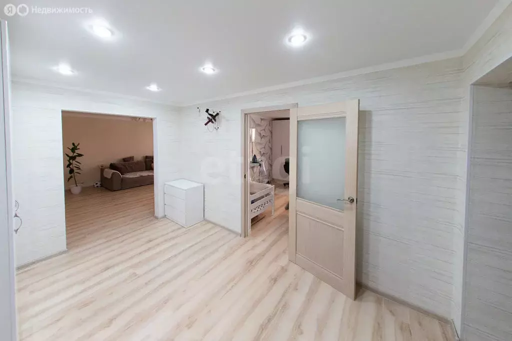 2-комнатная квартира: Альметьевск, улица Шевченко, 144 (74 м) - Фото 2