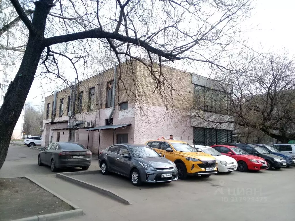 Помещение свободного назначения в Москва ул. Маршала Чуйкова, 14 (241 ... - Фото 1