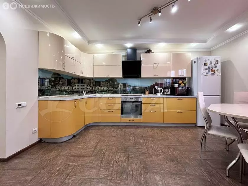 3-комнатная квартира: Тюмень, улица Николая Чаплина, 128 (85.8 м) - Фото 2