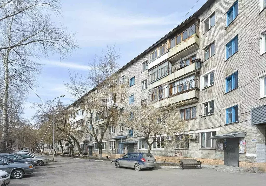 2-комнатная квартира: Тюмень, улица Луначарского, 51 (43.5 м) - Фото 2