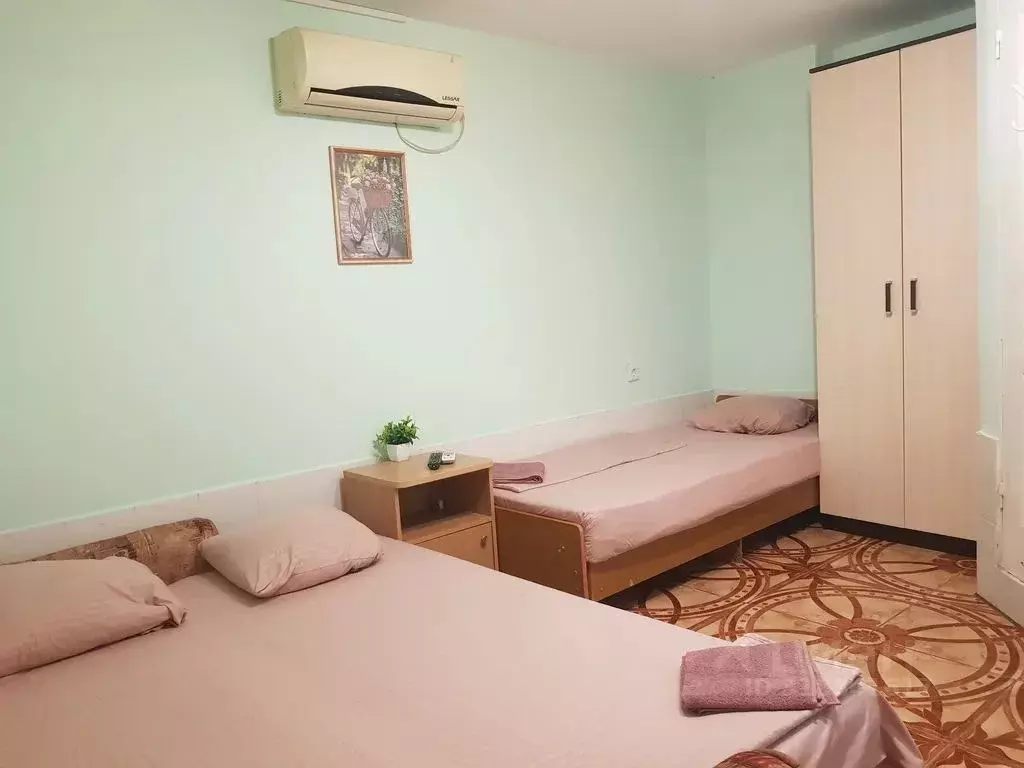 Комната Краснодарский край, Геленджик ул. Нахимова, 3 - Фото 0