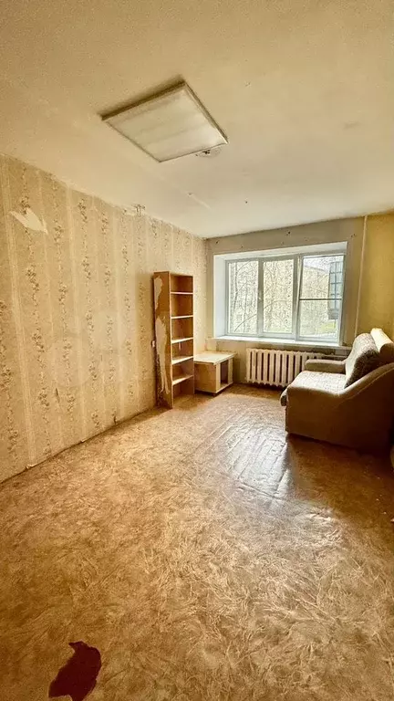Комната 15 м в 1-к., 2/9 эт. - Фото 0