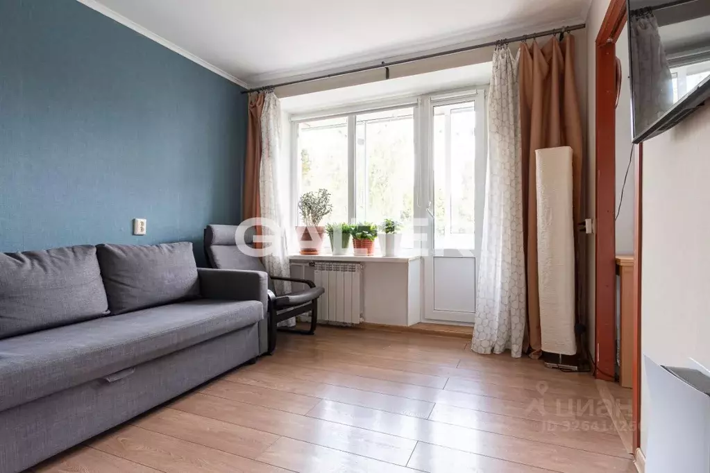 3-к кв. Санкт-Петербург ул. Шевченко, 29 (56.2 м) - Фото 1