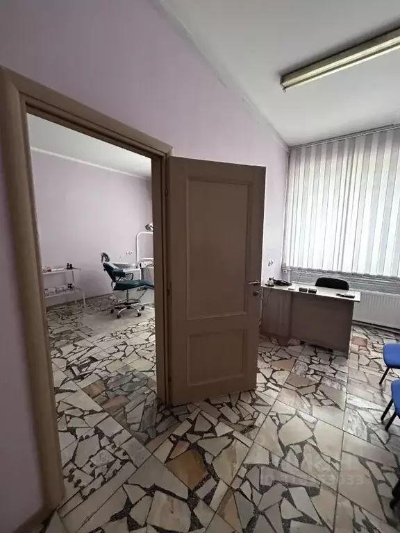 Помещение свободного назначения в Алтайский край, Барнаул ... - Фото 2