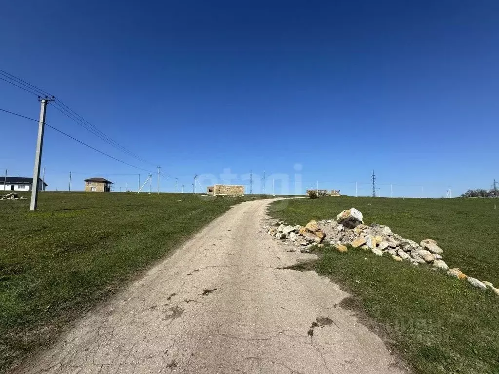 Участок в Крым, Симферопольский район, с. Мирное  (6.0 сот.) - Фото 0