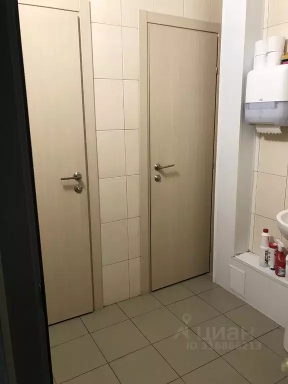 Офис в Тюменская область, Тюмень ул. 50 лет ВЛКСМ, 13к3 (7 м) - Фото 1