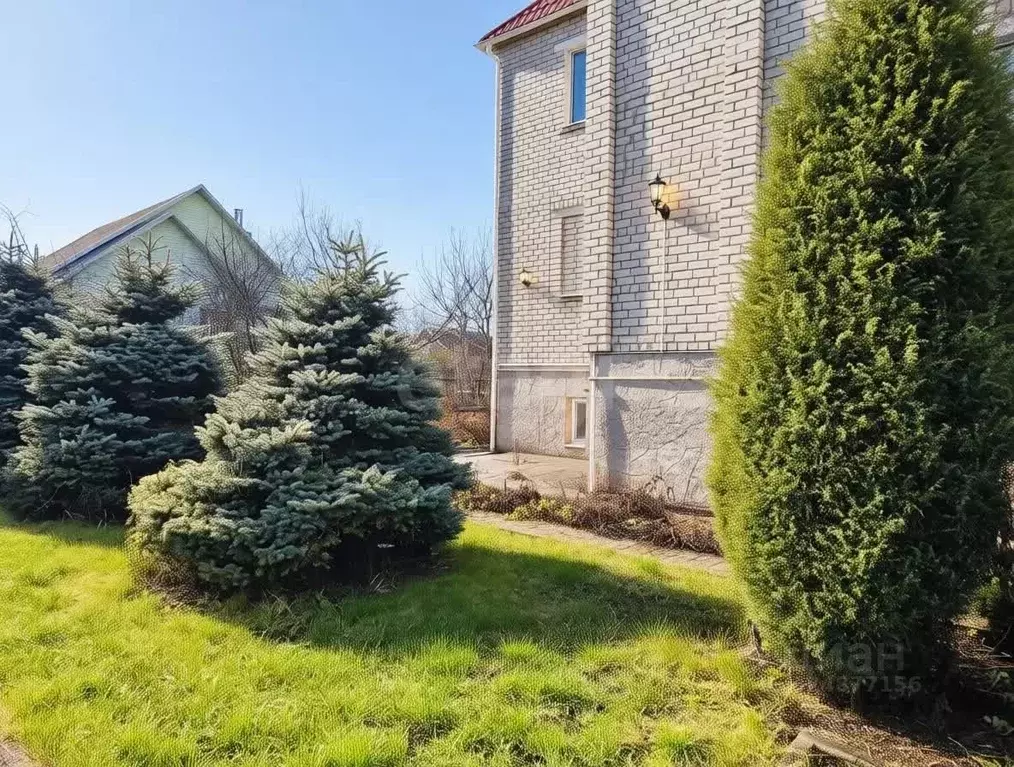 Дом в Псковская область, Остров ул. Энтузиастов, 12 (305 м) - Фото 1