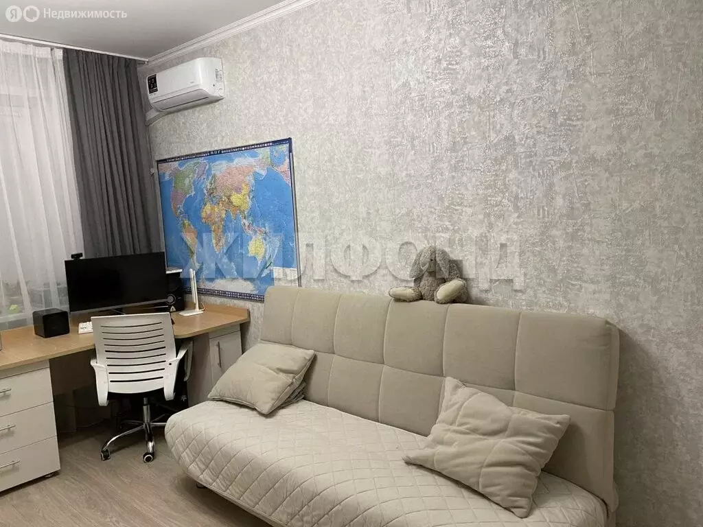 3-комнатная квартира: Тольятти, улица 70 лет Октября, 12 (68.1 м) - Фото 1