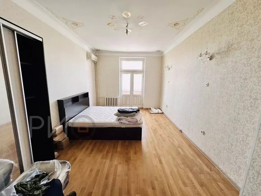 3-к кв. Крым, Симферополь ул. Севастопольская, 68А (82.0 м) - Фото 0