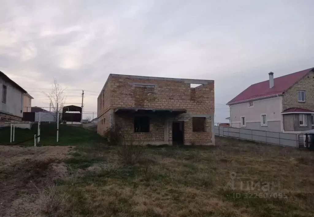 Участок в Крым, Симферопольский район, Добровское с/пос, с. Пионерское ... - Фото 1