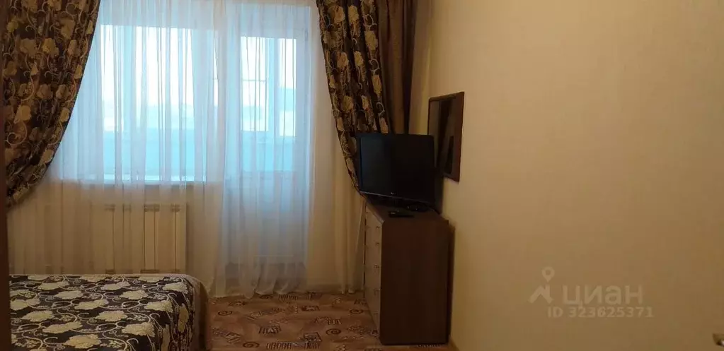 2-к кв. Волгоградская область, Волгоград ул. Базарова, 4 (80.0 м) - Фото 2