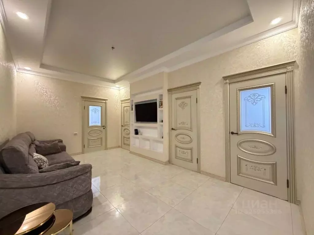 3-к кв. Кабардино-Балкария, Нальчик Оранжерейная ул. (100.0 м) - Фото 2