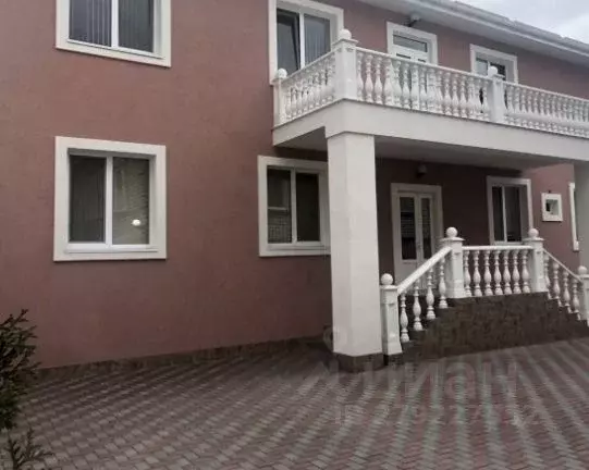 Дом в Крым, Симферополь ул. Берекет (200 м) - Фото 1
