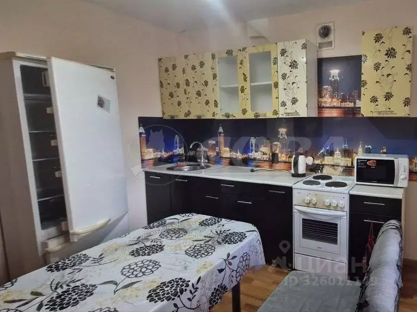 1-к кв. Тюменская область, Тобольск 7А мкр, 23В (36.7 м) - Фото 2