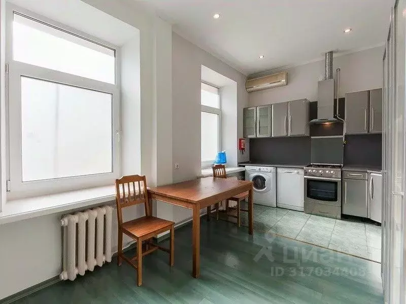 4-к кв. Москва ул. Арбат, 47/23 (100.0 м) - Фото 1