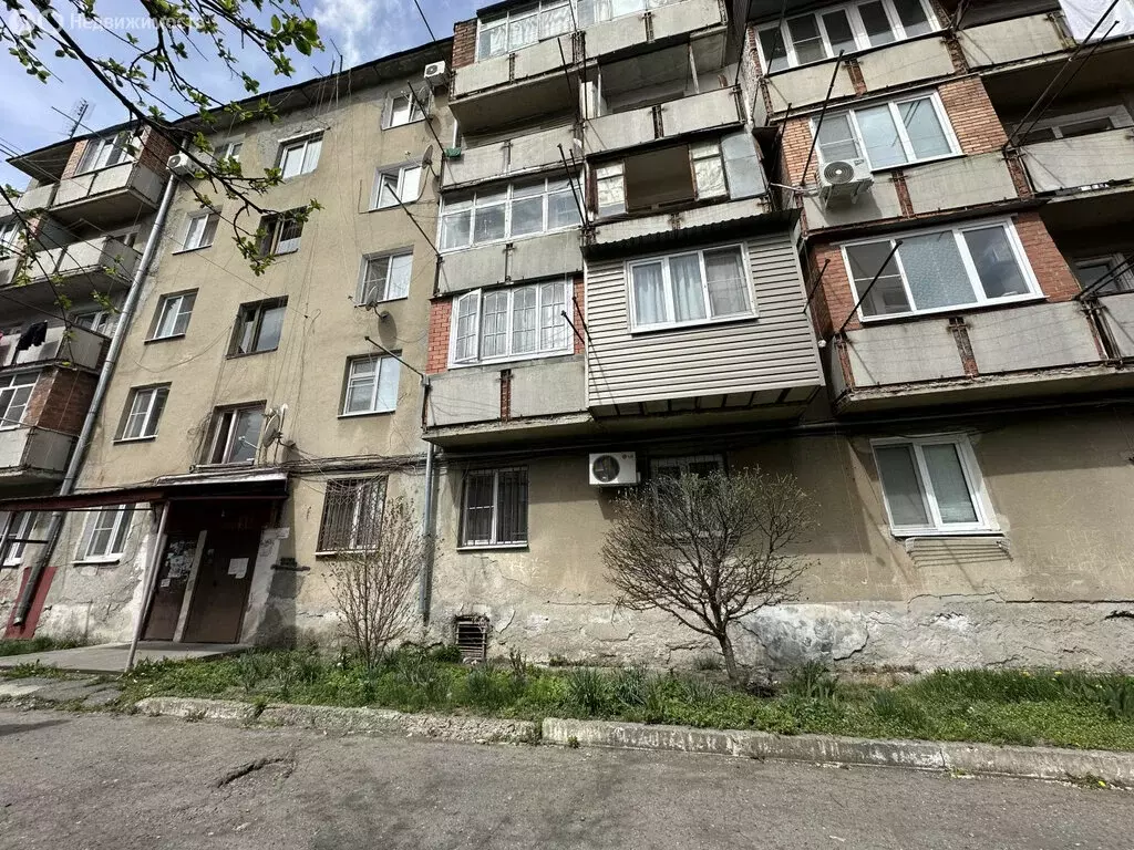 1-комнатная квартира: Владикавказ, улица Генерала Дзусова, 5к5 (37 м) - Фото 2