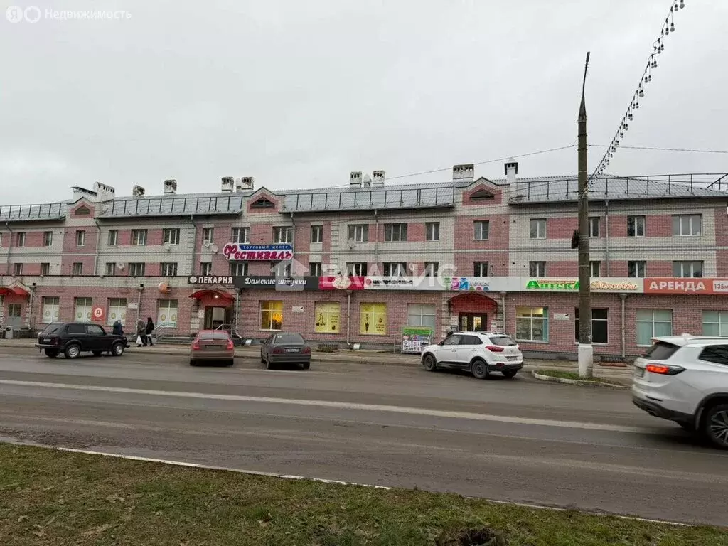 3-комнатная квартира: Собинка, улица Димитрова, 11 (65.8 м) - Фото 1