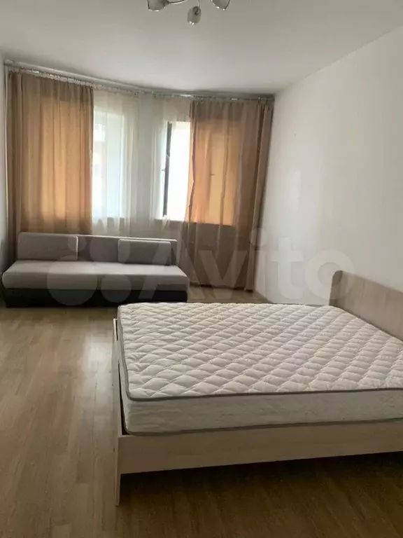4-к. квартира, 40 м, 4/20 эт. - Фото 0