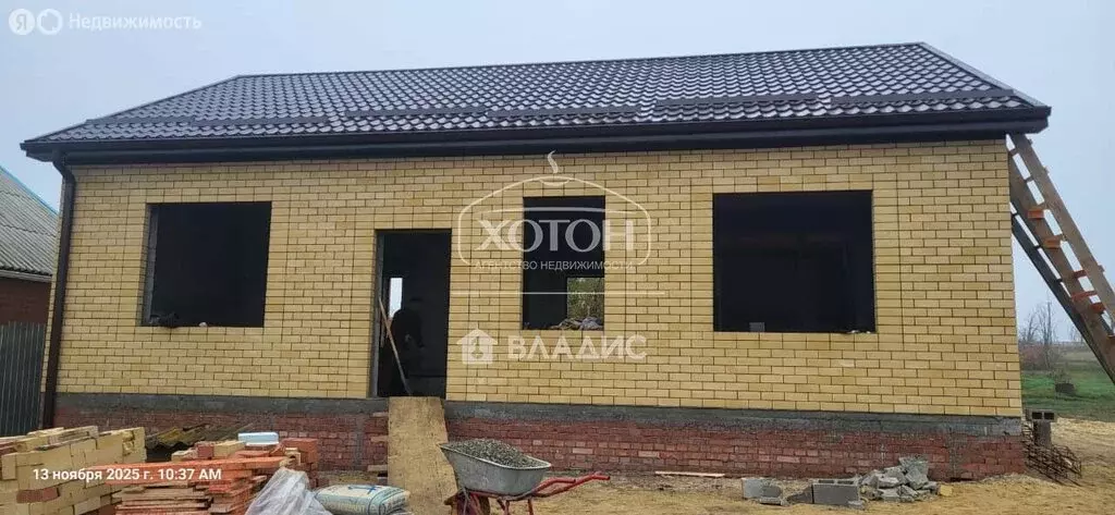 Дом в Элиста, Южная улица, 15 (100 м) - Фото 1