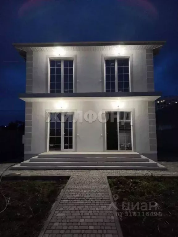 Дом в Севастополь ул. Артдивизионовская (140 м) - Фото 0