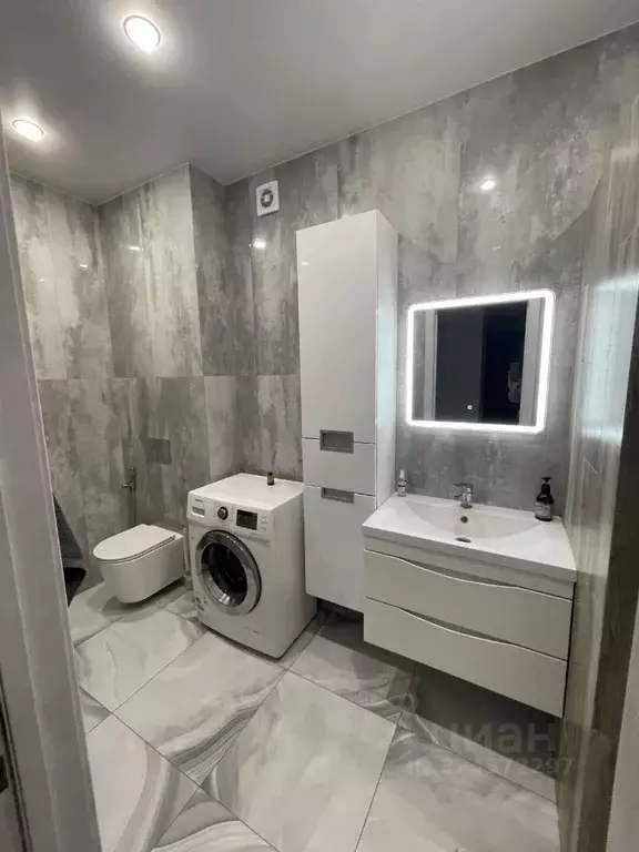 2-к кв. Ростовская область, Каменск-Шахтинский просп. Карла Маркса, 65 ... - Фото 1