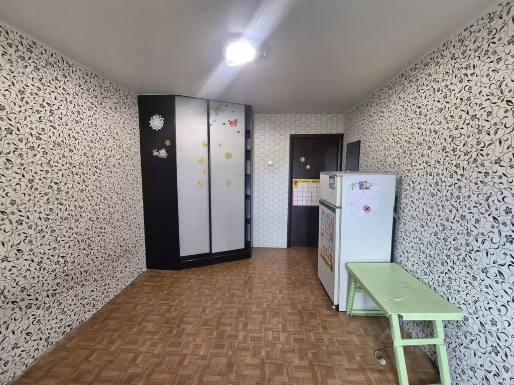 Комната Самарская область, Тольятти ул. Свердлова, 42 (12.7 м) - Фото 1