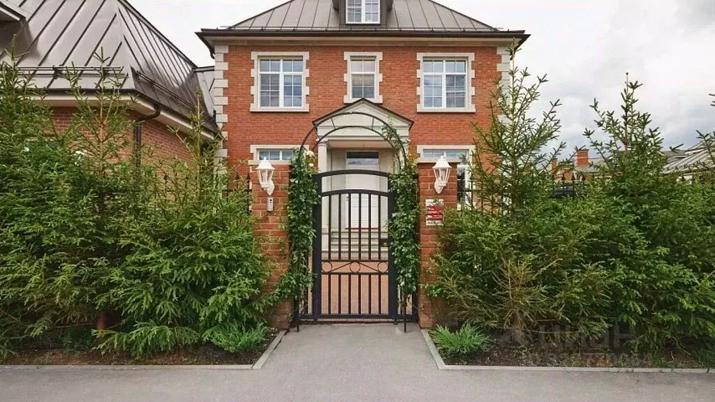 Дом в Московская область, Одинцовский городской округ, д. Раздоры, ... - Фото 1