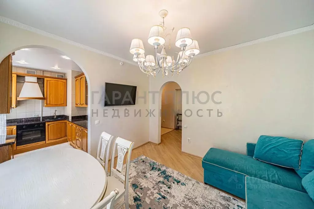 3-к кв. Липецкая область, Липецк Пролетарская ул., 10 (83.0 м) - Фото 2