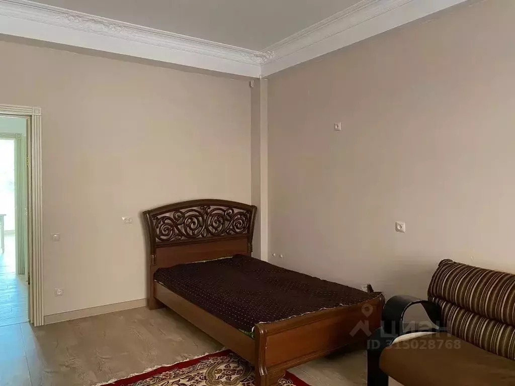2-к кв. Дагестан, Махачкала ул. Башкирская, 2 (80.0 м) - Фото 1